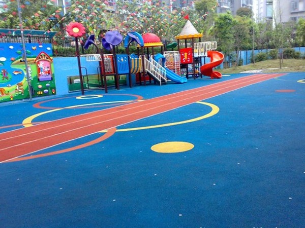 为什么现在越来越多的幼儿园都要用悬浮式拼装地板？_