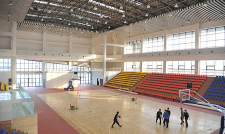 人民大学-篮球场地板安装